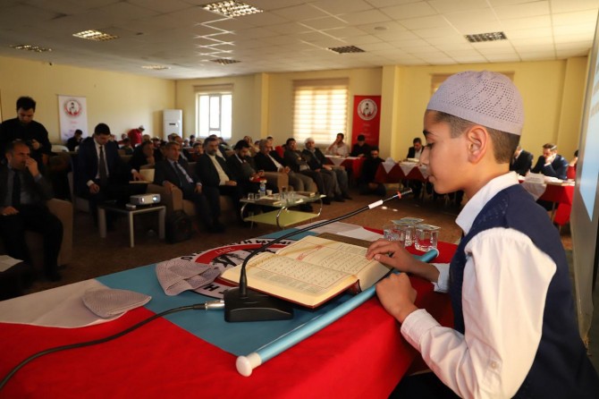 ​Mardin'de okullar arası Kur’an-ı Kerim’i güzel okuma yarışması