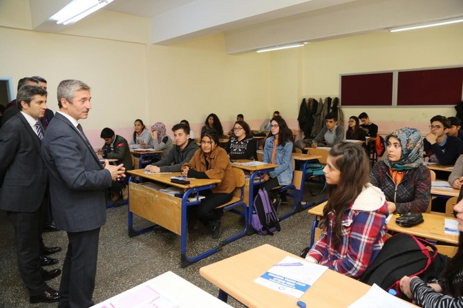 Dereceye giren öğrenciler umreye gönderilecek