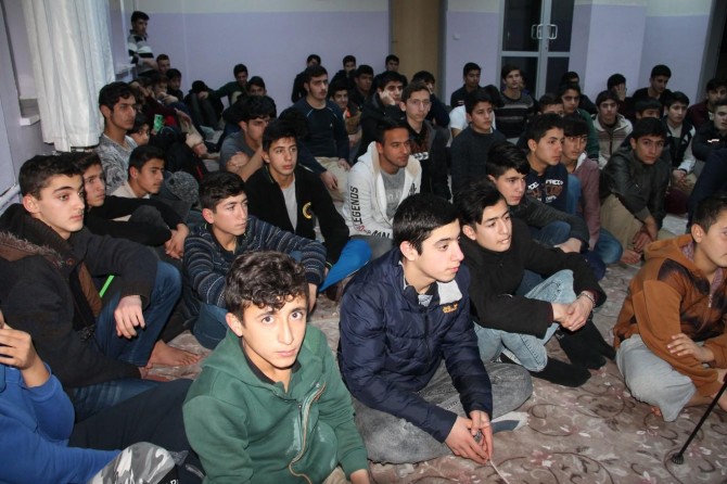 Mardinli öğrencilere gazetecilik mesleği anlatıldı