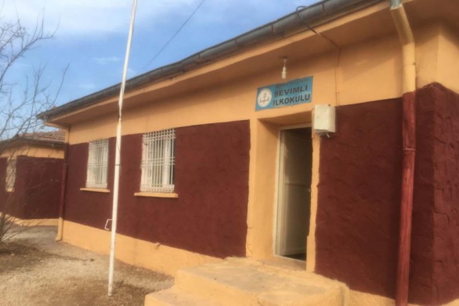 Kızıltepe Belediyesi, Beşik ve Sevimli'deki okulların tadilatını yaptı