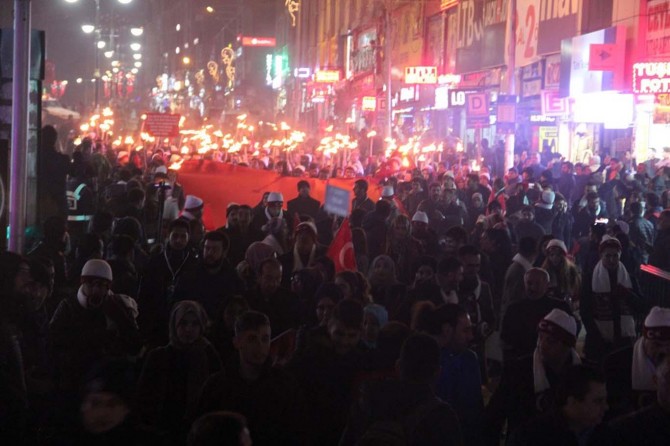 ​Van'da Sarıkamış Şehitleri için yürüyüş yapıldı