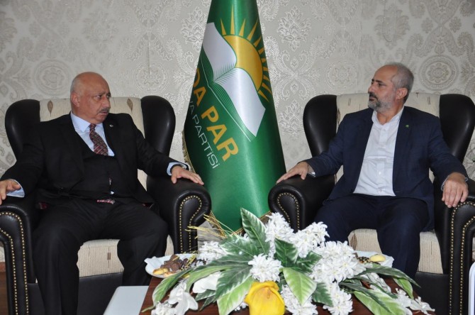 Gok: Zanîngeh mektebên fikr û ramanên azadin