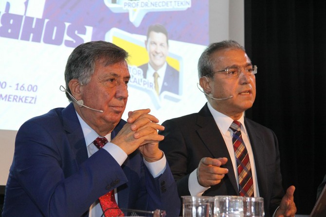 "Sınav sektörüne yılda on milyar dolar harcanıyor"