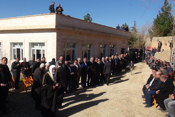 Malbatên dijminatî di navbera wan de hebû hat lihevanîn