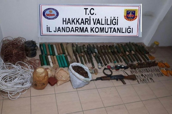 Hakkâri'de mühimmat ele geçirildi