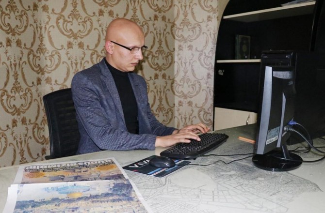 Suriyeli gazeteci mesleğine Türkiye'de devam ediyor