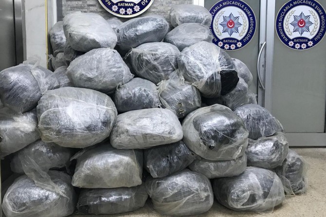 Batman'da 459 kilo esrar ele geçirildi