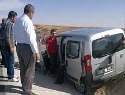 Takla Atan Araçta Bulunan 3 Kişi Yaralandı