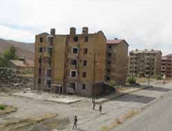 Bitlis'te Kentsel Dönüşüm Yıkımı