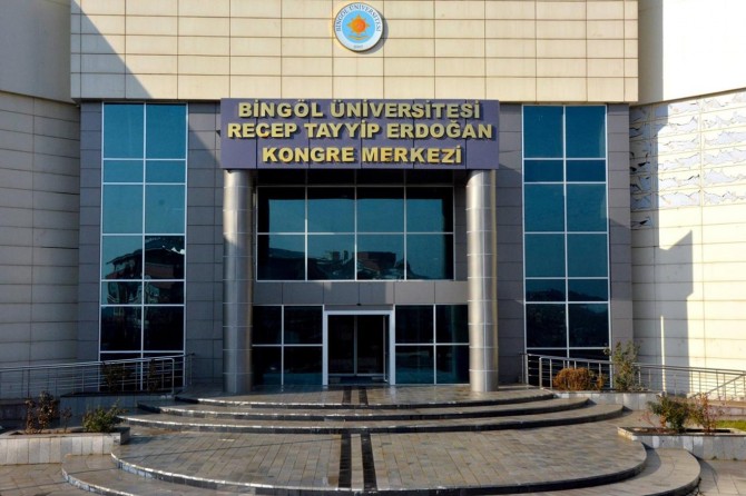 Cumhurbaşkanı Erdoğan’ın ismi kongre merkezine verildi