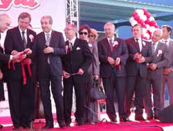 Bakan Eker Manisa'da Açılışa Katıldı