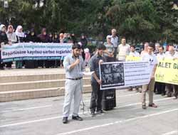 Başörtüsü Yasakları Protesto Edildi