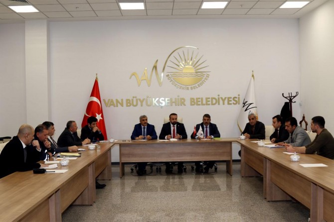 Van'da dilenciliğe karşı güç birliği