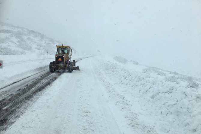 Bingöl'de 278 köy yolu ulaşıma kapandı