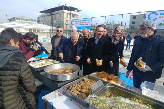 'Van Balığı ve Ayran Aşı Festivali' düzenlendi