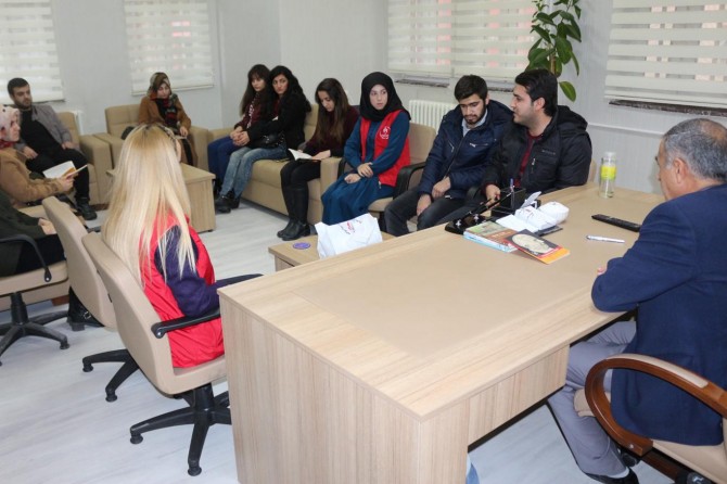 Batman'da kitap okuma halkaları oluşturuldu