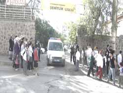 Diyarbakır'da Okula Ses Bombası Atıldı: 4 Yaralı