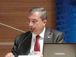 Başörtülüye Yapılan Zulmü Yönetmenlikle Savundu!