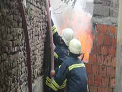 Diyarbakır'daki Yangın Korkuttu