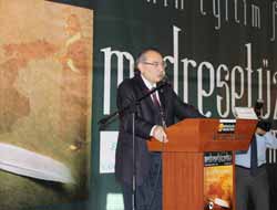 Medresetüzzehra Sempozyumu Devam Ediyor