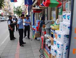 Zabıta'dan Kaldırım İşgali Operasyonu