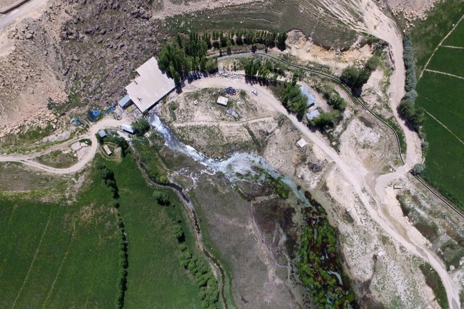 "Van halkını kaynak su ile buluşturmak istiyoruz"