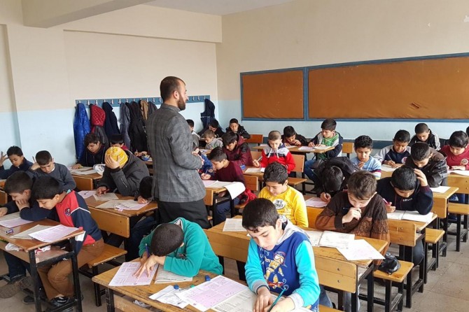 Şanlıurfa’da 30 bin kişi Siyer Sınavı’na katıldı