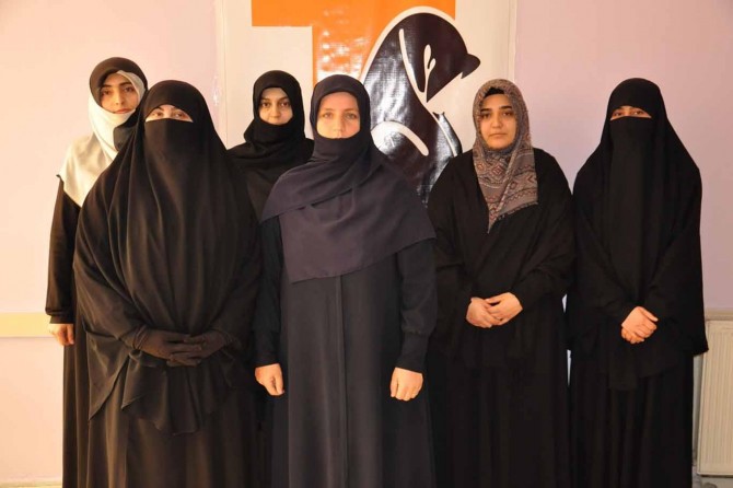 "İslam kadınları yüksek makamlara çıkarmıştır"