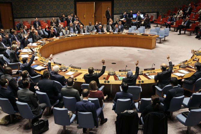 Konseya Ewlehîyê ya Neteweyên Yekbûyî banga riayetkirina agirbestê kir