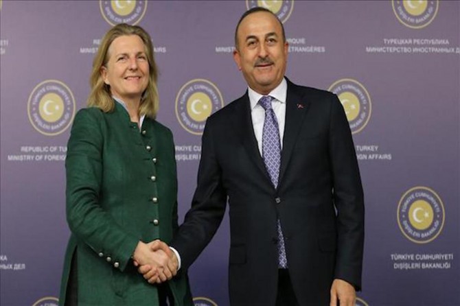 Çavuşoglu: Ew ê digel Iraqê bi şikleke hevpar operasyona derveyî sînor bê kirin