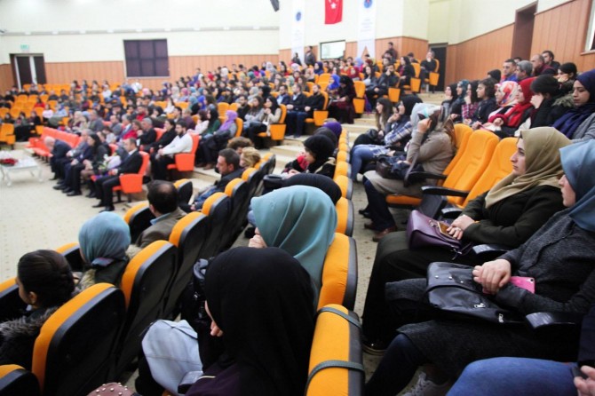 Kadınların hayat mücadelesi belgesel filmle anlatıldı