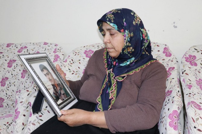 Waiting with the hope of a news from her missing son for 5 years