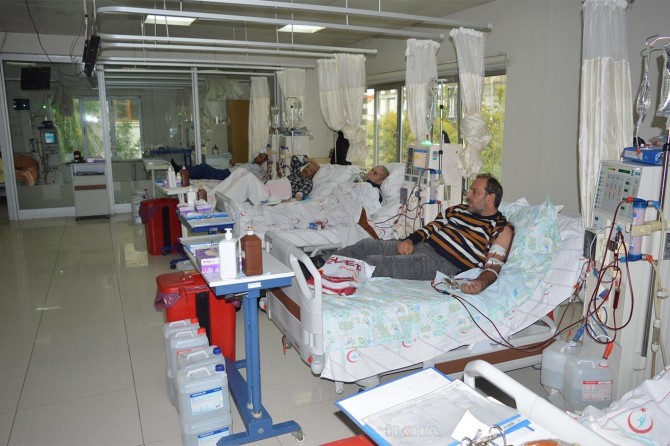 Hastalara nakil için böbrek bulmakta sıkıntı çekiyoruz