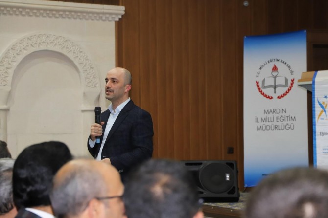 Mardin’de ‘Mahir İz” konferansı