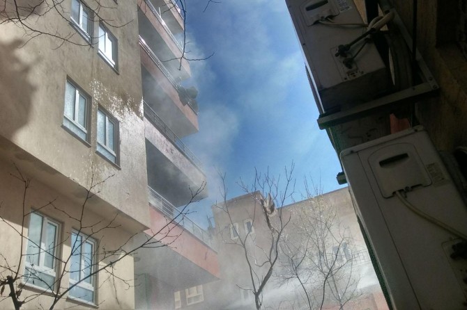 Batman'da apartmanda çıkan yangın paniğe neden oldu