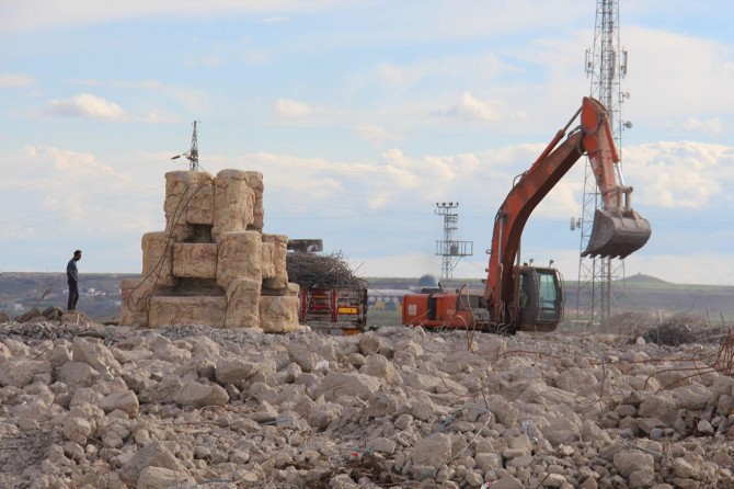 Xerakirina avahîyên li Kırklar Dağı temam bû