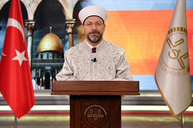 İslam'ın ilkelerini yanlış anlatacak hatalı söz ve eylemlerden kaçınmalı