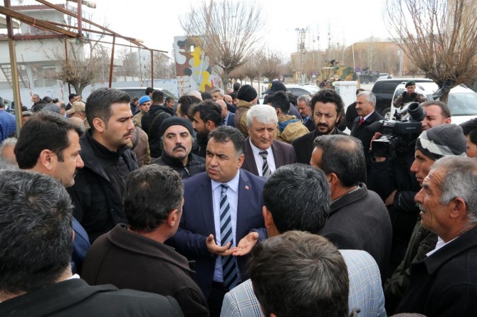 "İlçelerimizi kaynak suyuyla buluşturacağız"