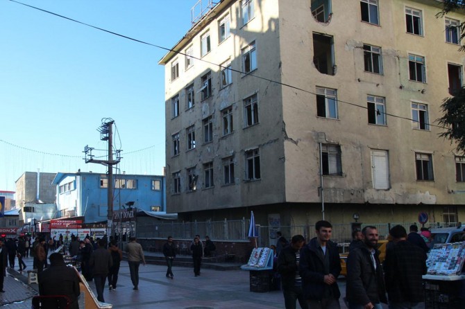 Van'daki metruk binalar yıkılacak