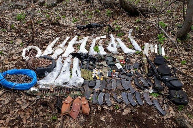 ​Diyarbakır'da PKK sığınakları imha edildi