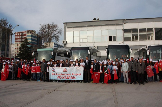 Adıyamanlı öğrenciler Konya'ya uğurlandı