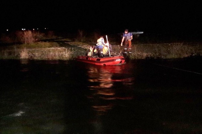 Batman’da suda mahsur kalan 5 kişi kurtarıldı