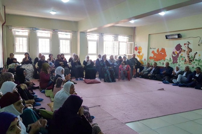 Minikler dede ve ninelerini okulda ağırladı