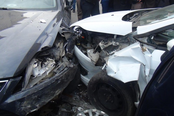 Bingöl'de trafik kazası: 2 yaralı
