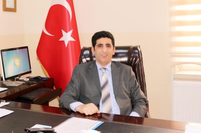 “Geleceğimizi aydınlatan öğretmenlerimize sahip çıkalım"