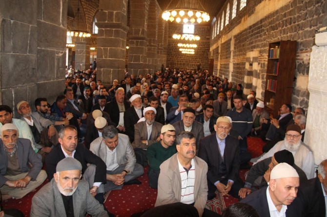 Üstat Bediüzzaman vefatının yıldönümünde Diyarbakır'da yâd edildi