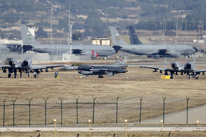 CENTCOM: ABD İncirlik Üssü'nden ayrılmayacak