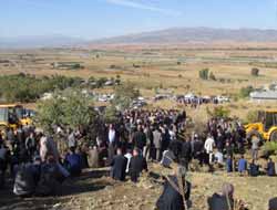 Düğün Konvoyunda Hayatını Kaybeden 5 Kişi Toprağa Verildi