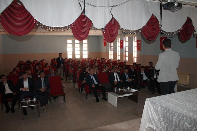 Kızıltepe’de “Bir şair bir şiir” etkinliği düzenlendi