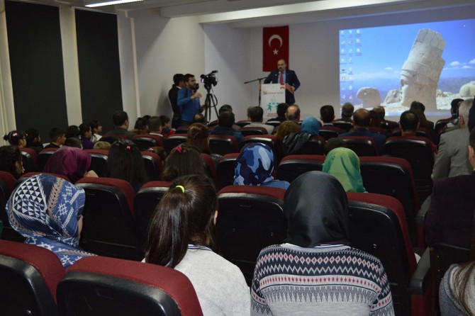 "Çocuklarımıza ve gençlerimize okuma alışkanlığı kazandırmaya çalışacağız"